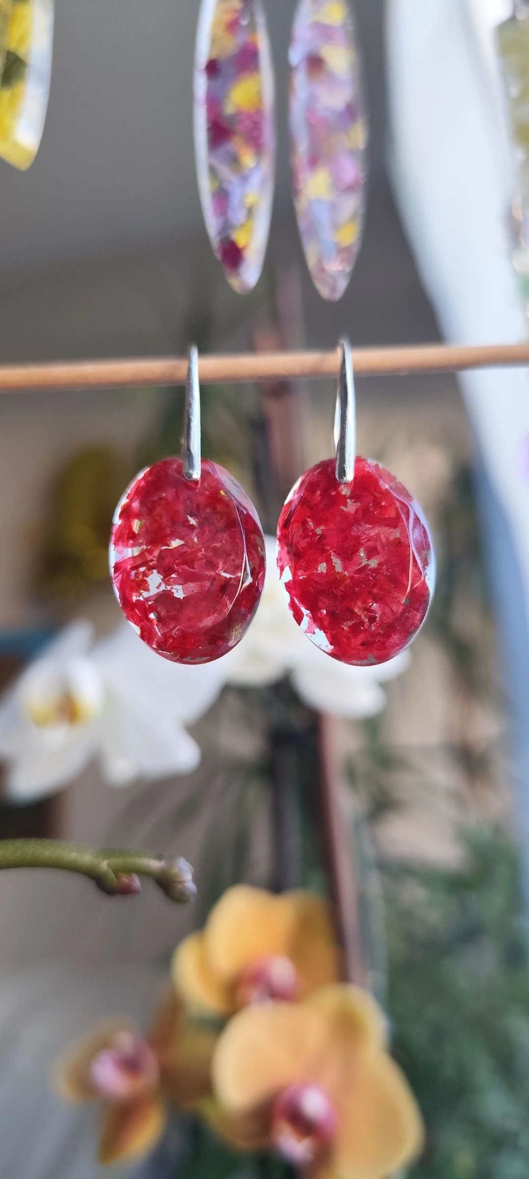 pendientes con pétalos de geranio coral natural – photo 8